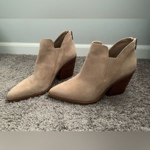 NEW Vince Camuto Suede Booties